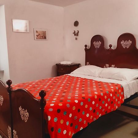 La Casetta Rosa Роккетта-ди-Вара Экстерьер фото